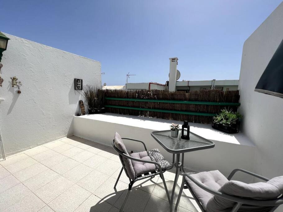 Casa Perdy, Beautiful 1 Bedroom Apartment With Communal Pool Tias Exterior photo